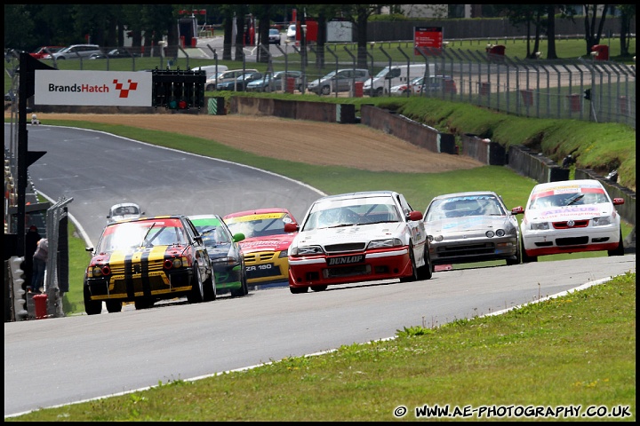 BRSCC_Championship_Racing_Brands_Hatch_120610_AE_058.jpg