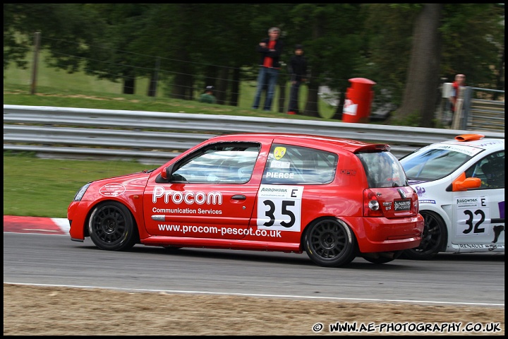 BRSCC_Championship_Racing_Brands_Hatch_120610_AE_087.jpg