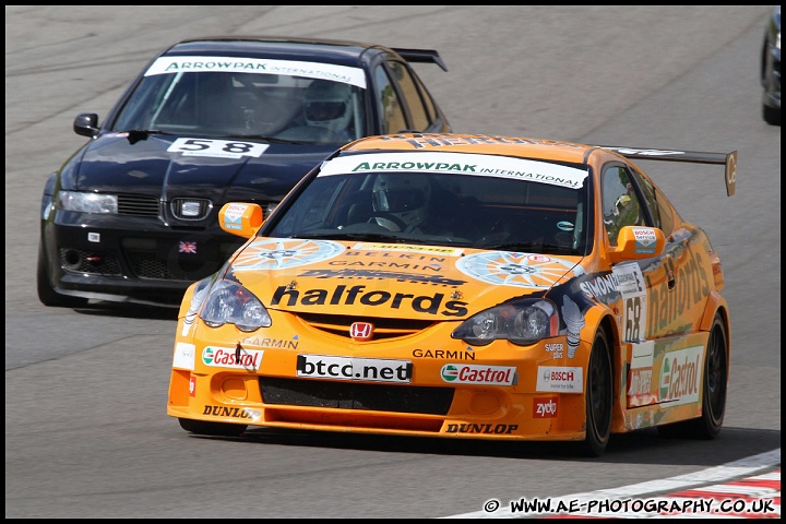 BRSCC_Championship_Racing_Brands_Hatch_120610_AE_092.jpg