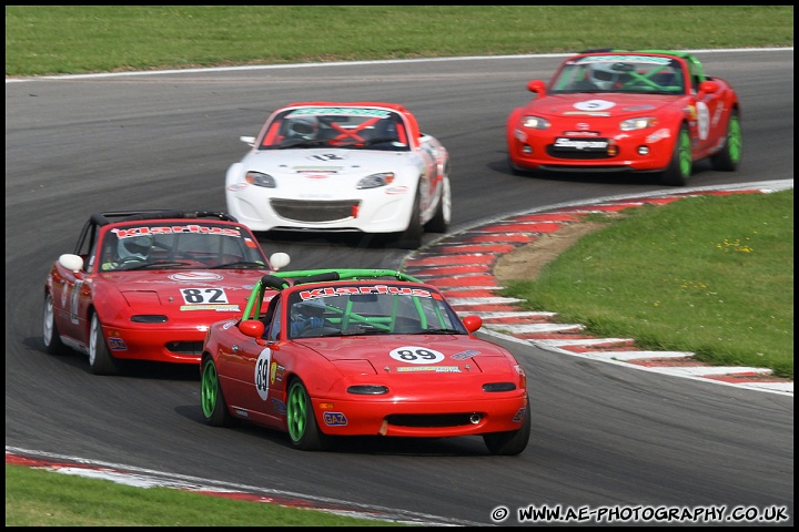 BRSCC_Championship_Racing_Brands_Hatch_120610_AE_115.jpg