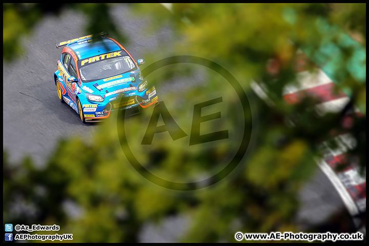 BTCC_Brands_Hatch_01-10-16_AE_011.jpg