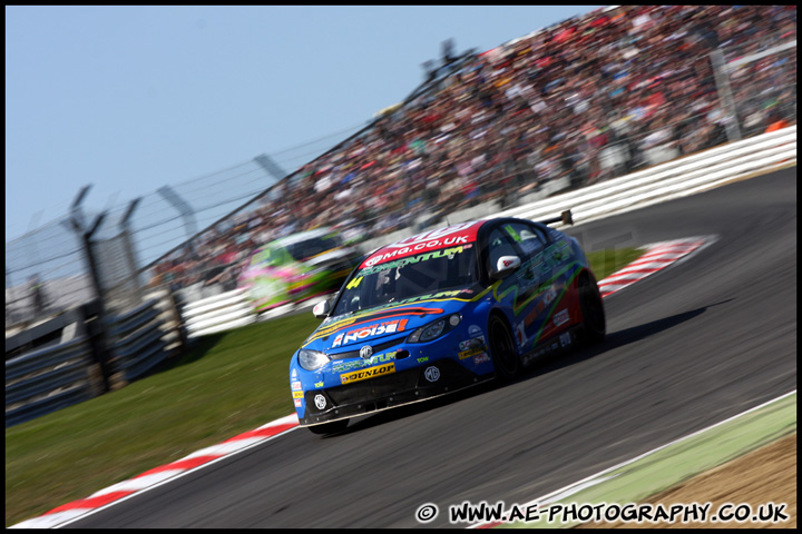BTCC_and_Support_Brands_Hatch_010412_AE_091.jpg