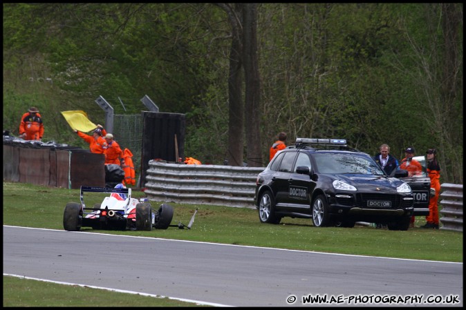 BTCC_and_Support_Brands_Hatch_010510_AE_014.jpg