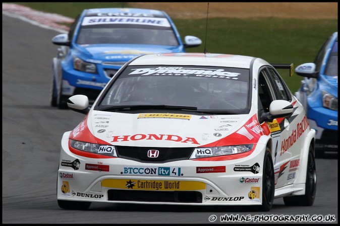 BTCC_and_Support_Brands_Hatch_010510_AE_015.jpg