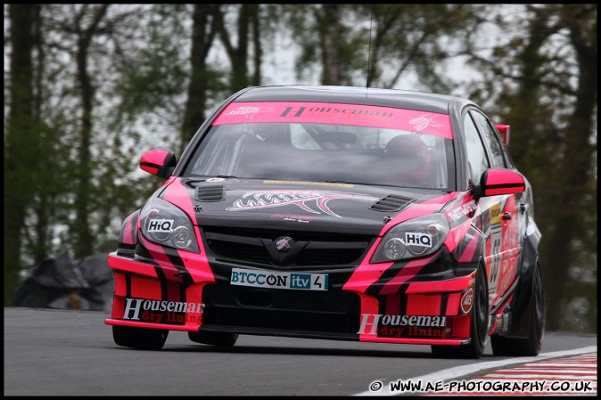 BTCC_and_Support_Brands_Hatch_010510_AE_024.jpg