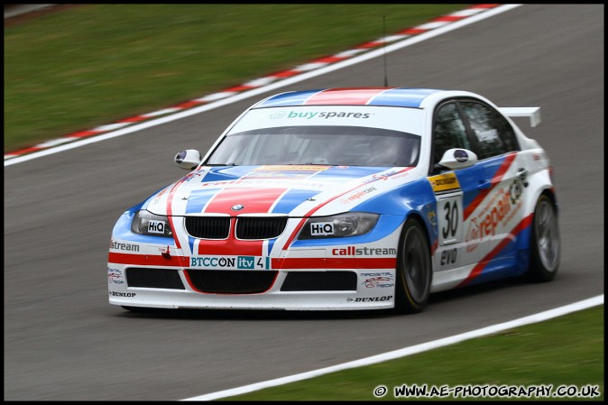 BTCC_and_Support_Brands_Hatch_010510_AE_030.jpg