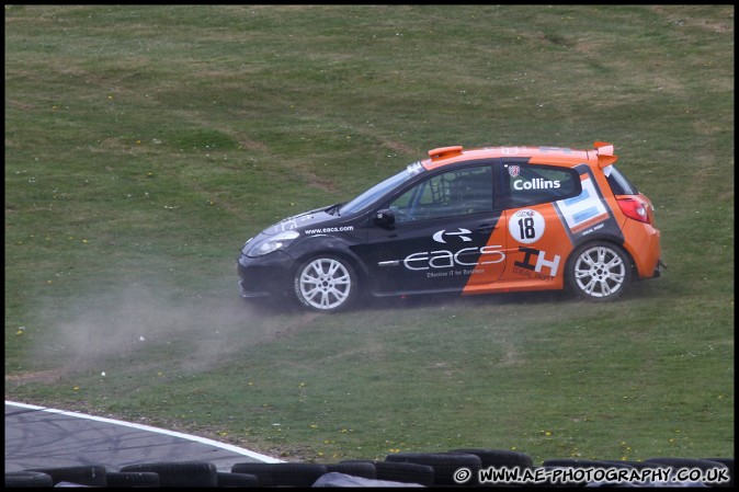 BTCC_and_Support_Brands_Hatch_010510_AE_044.jpg