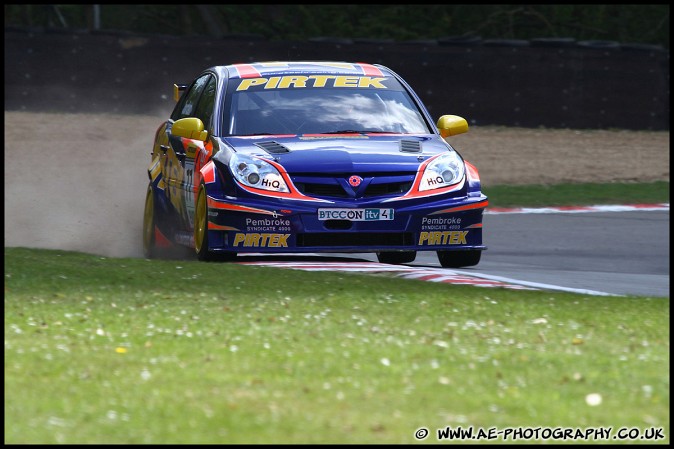 BTCC_and_Support_Brands_Hatch_010510_AE_061.jpg