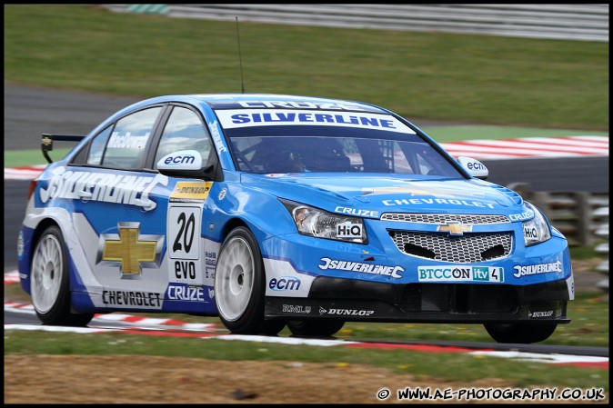 BTCC_and_Support_Brands_Hatch_010510_AE_070.jpg