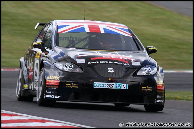 BTCC_and_Support_Brands_Hatch_010510_AE_075.jpg