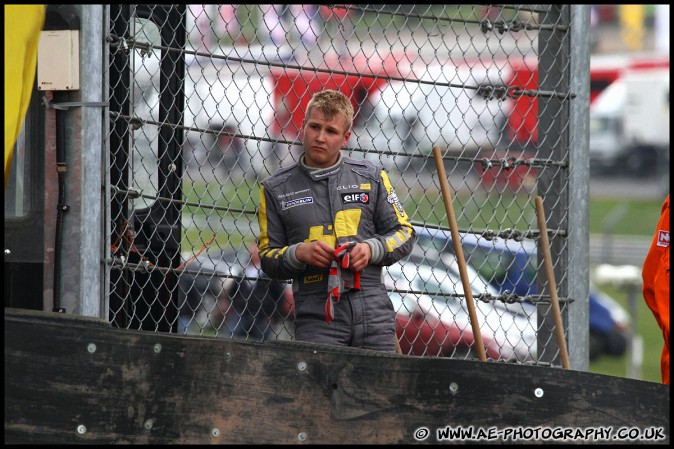 BTCC_and_Support_Brands_Hatch_010510_AE_112.jpg