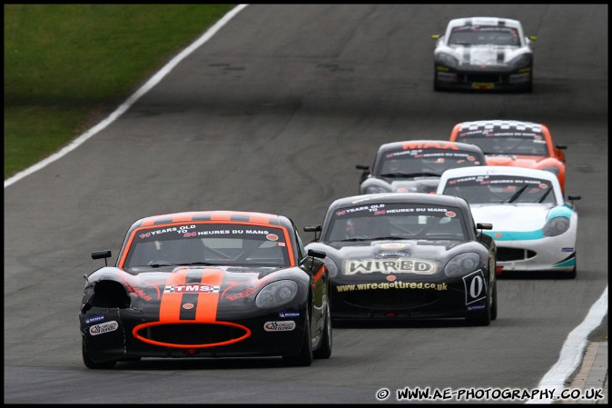 BTCC_and_Support_Brands_Hatch_010510_AE_122.jpg