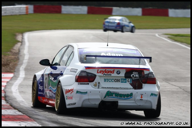 BTCC_and_Support_Snetterton_010809_AE_009.jpg