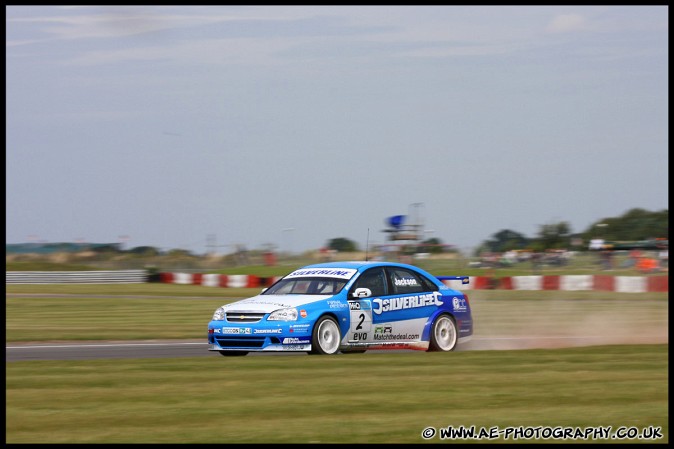 BTCC_and_Support_Snetterton_010809_AE_035.jpg