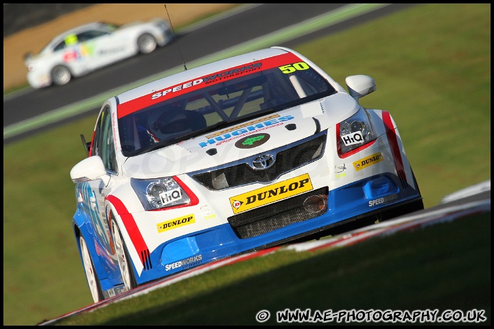 BTCC_and_Support_Brands_Hatch_011011_AE_028.jpg