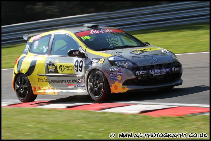 BTCC_and_Support_Brands_Hatch_011011_AE_039.jpg