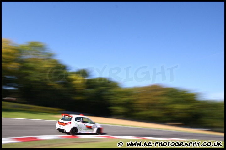 BTCC_and_Support_Brands_Hatch_011011_AE_041.jpg