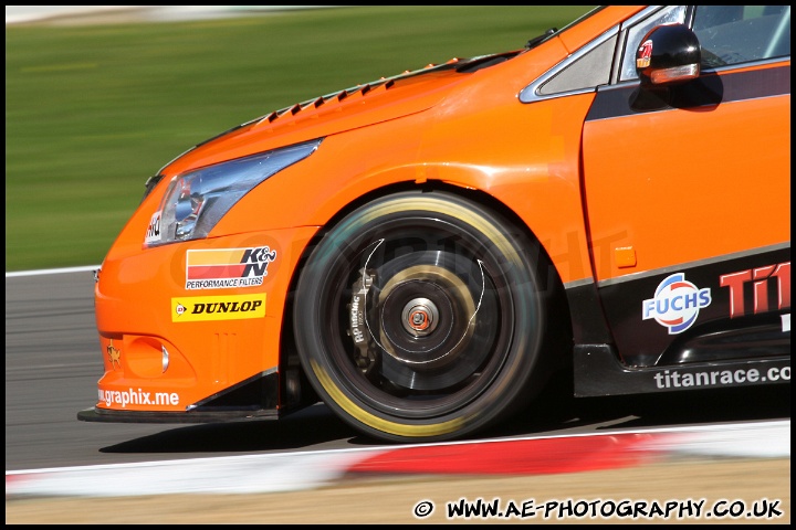 BTCC_and_Support_Brands_Hatch_011011_AE_085.jpg