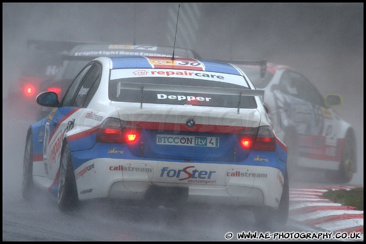 BTCC_and_Support_Brands_Hatch_020510_AE_050.jpg