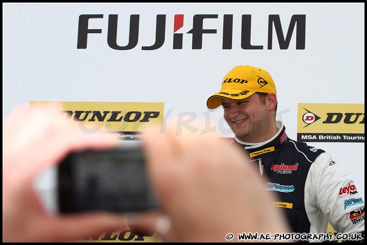 BTCC_and_Support_Brands_Hatch_020510_AE_115.jpg