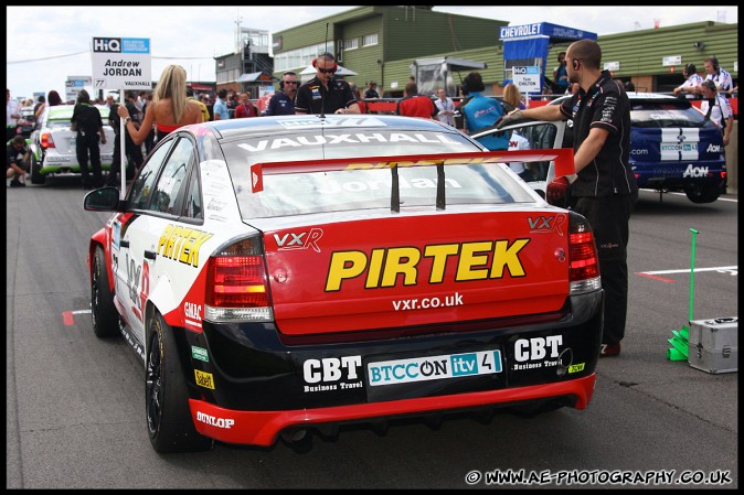 BTCC_and_Support_Snetterton_020809_AE_040.jpg