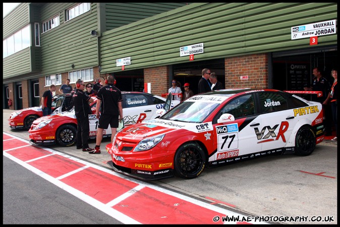 BTCC_and_Support_Snetterton_020809_AE_062.jpg