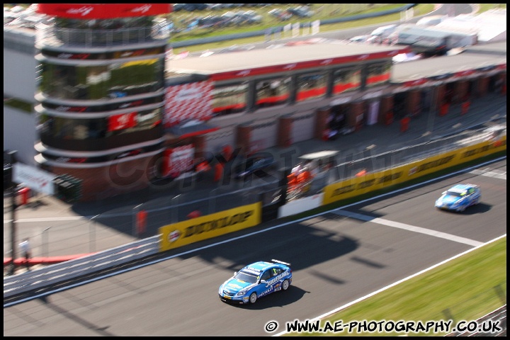 BTCC_and_Support_Brands_Hatch_021011_AE_020.jpg