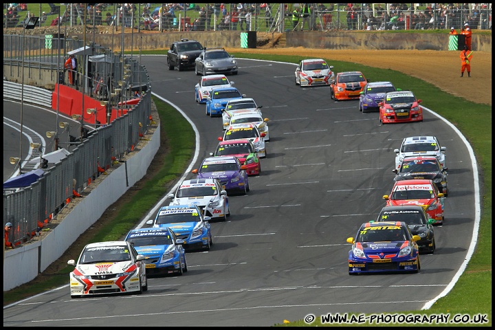 BTCC_and_Support_Brands_Hatch_030411_AE_041.jpg