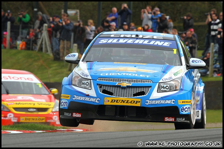 BTCC_and_Support_Brands_Hatch_030411_AE_090.jpg