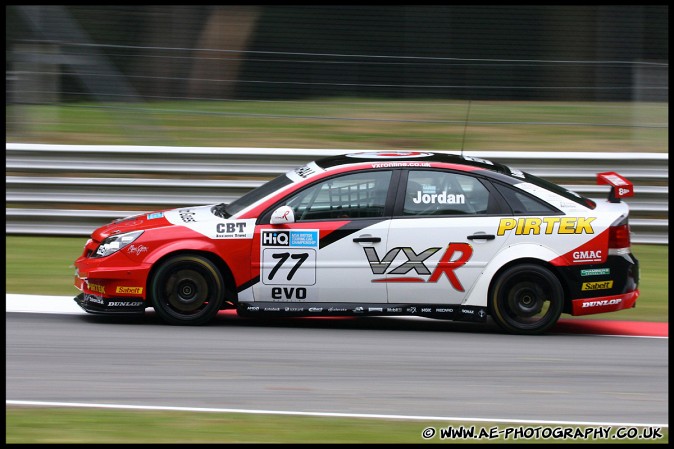 BTCC_and_Support_Brands_Hatch_031009_AE_028.jpg