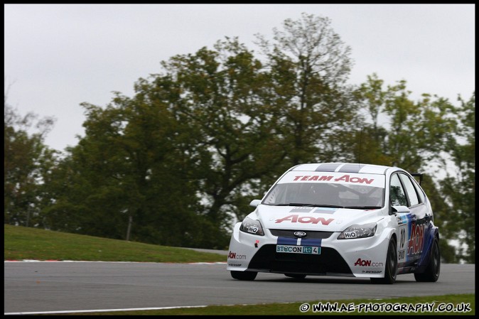 BTCC_and_Support_Brands_Hatch_031009_AE_032.jpg