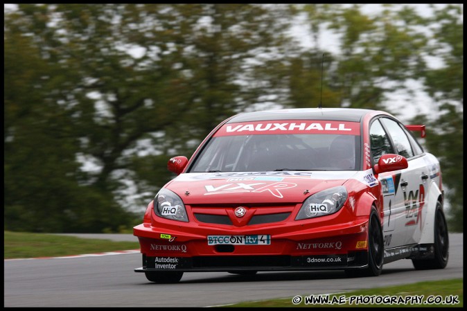 BTCC_and_Support_Brands_Hatch_031009_AE_033.jpg