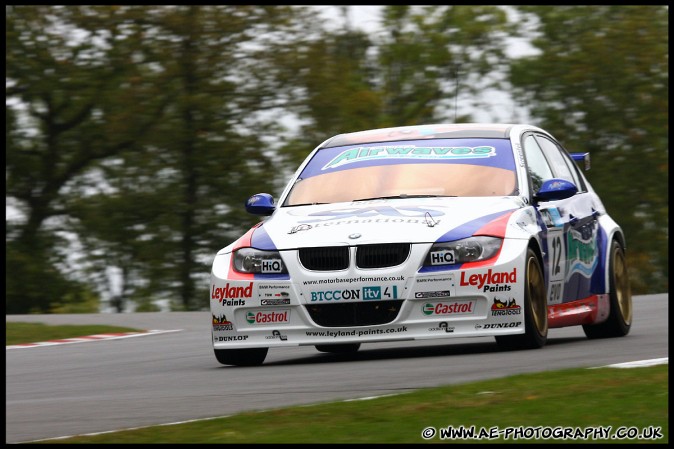 BTCC_and_Support_Brands_Hatch_031009_AE_035.jpg