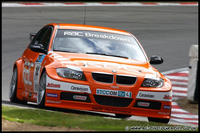 BTCC_and_Support_Brands_Hatch_031009_AE_064.jpg