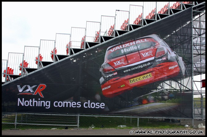 BTCC_and_Support_Brands_Hatch_031009_AE_072.jpg