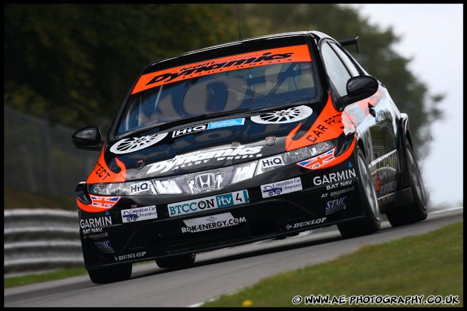 BTCC_and_Support_Brands_Hatch_031009_AE_109.jpg