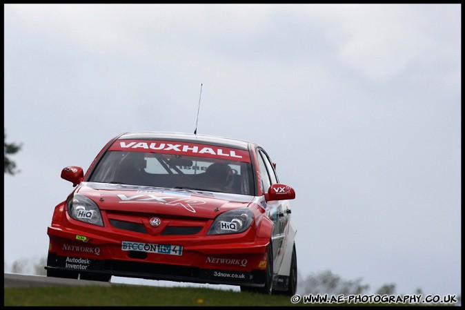 BTCC_and_Support_Brands_Hatch_031009_AE_110.jpg