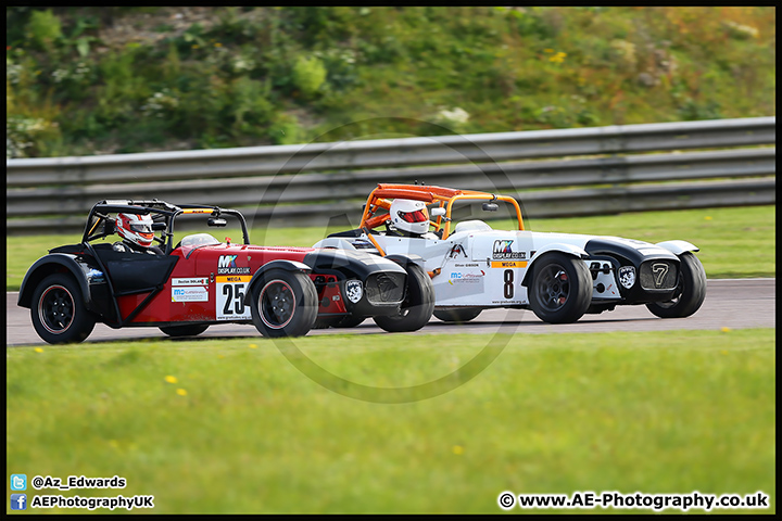 BARC_Thruxton_04-10-15_AE_185.jpg