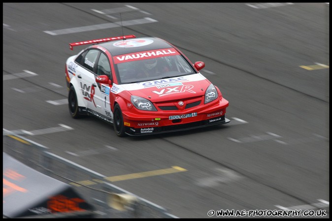 BTCC_and_Support_Brands_Hatch_040409_AE_033.jpg