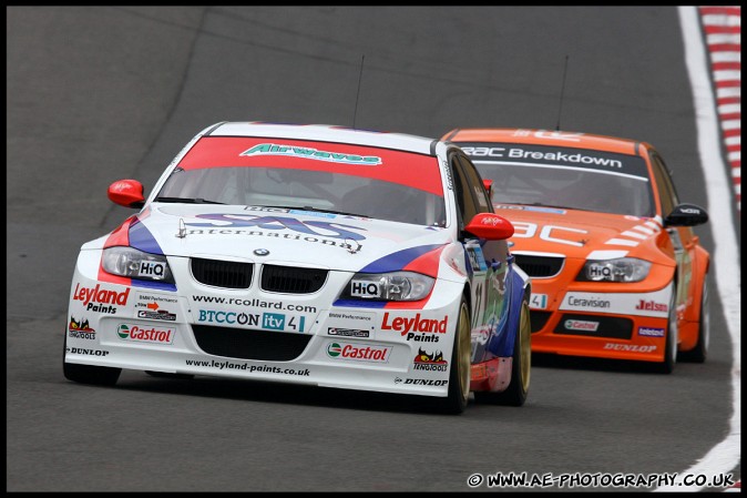 BTCC_and_Support_Brands_Hatch_040409_AE_053.jpg