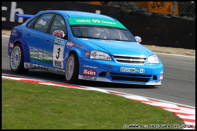 BTCC_and_Support_Brands_Hatch_040409_AE_064.jpg