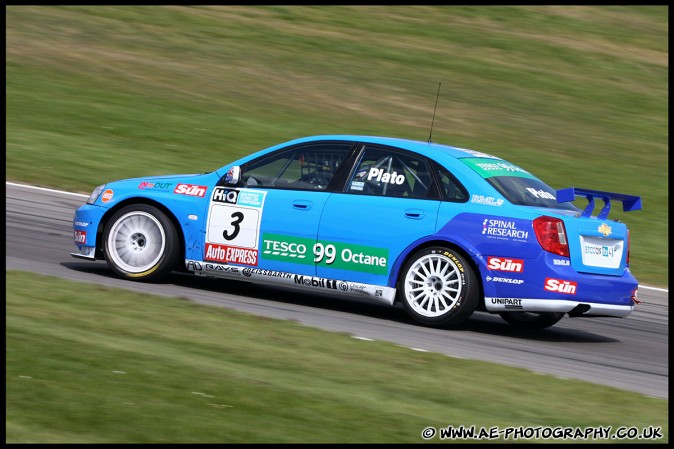 BTCC_and_Support_Brands_Hatch_040409_AE_066.jpg