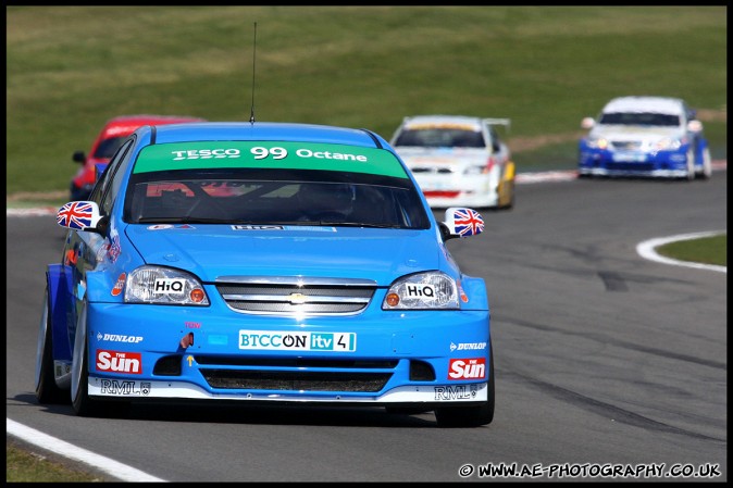 BTCC_and_Support_Brands_Hatch_040409_AE_098.jpg