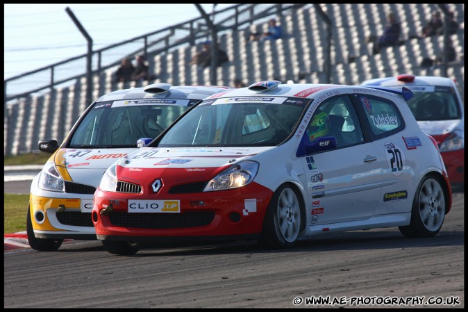 BTCC_and_Support_Brands_Hatch_040409_AE_110.jpg