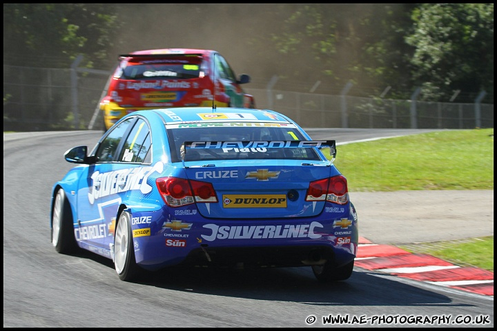 BTCC_and_Support_Oulton_Park_040611_AE_015.jpg