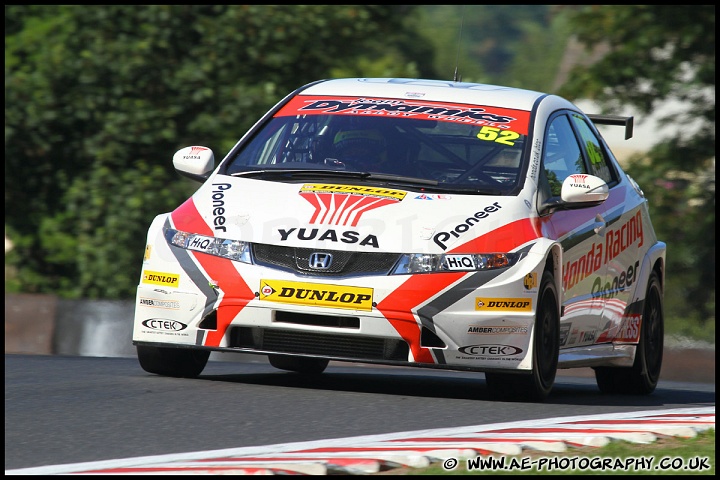 BTCC_and_Support_Oulton_Park_040611_AE_020.jpg