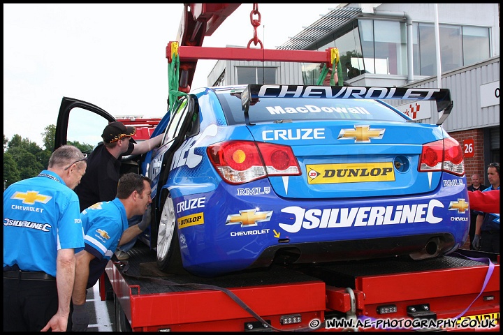 BTCC_and_Support_Oulton_Park_040611_AE_086.jpg