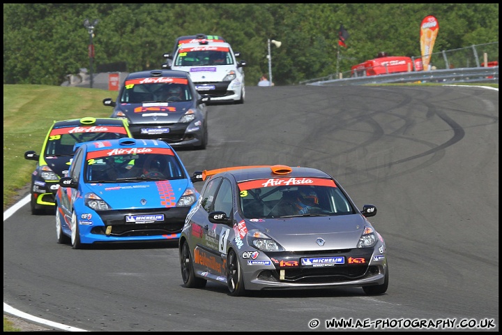 BTCC_and_Support_Oulton_Park_040611_AE_095.jpg