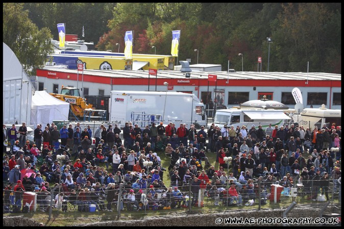 BTCC_and_Support_Brands_Hatch_041009_AE_013.jpg