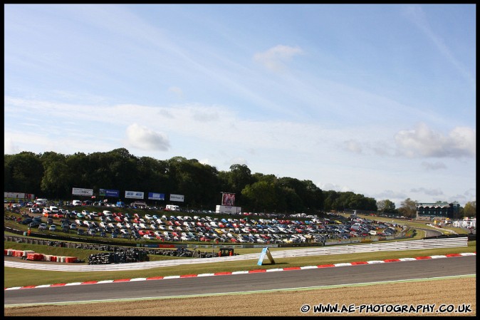 BTCC_and_Support_Brands_Hatch_041009_AE_028.jpg